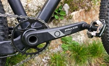 Used Giant Xtc Shimano Deore 2022 Mountainbike, Black — image 3 of 4