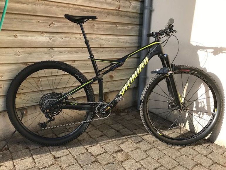Used Specialized Epic SRAM XX1 2017 Mountainbike, Schwarz — image 2 of 12