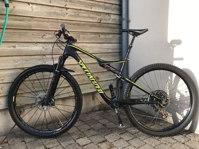 Used Specialized Epic SRAM XX1 2017 Mountainbike, Schwarz — image 3 of 12