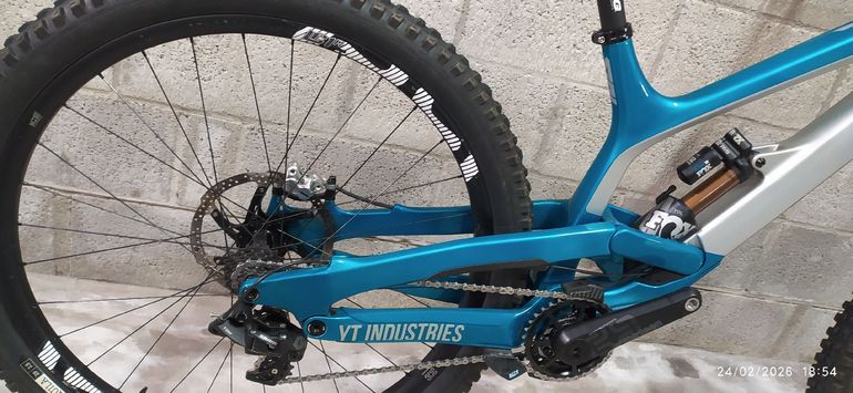 Used YT Industries TUES 29 CF Pro Race 2019 2019 Mountainbike — image 3 of 9