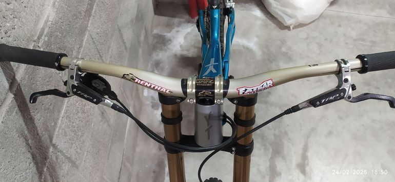 Used YT Industries TUES 29 CF Pro Race 2019 2019 Mountainbike — image 5 of 9
