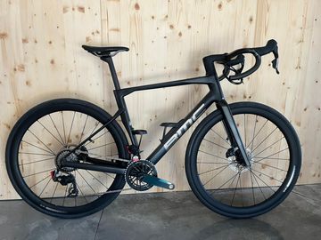Tweedehands BMC Roadmachine 01 THREE 2026 2026 Road & Gravel