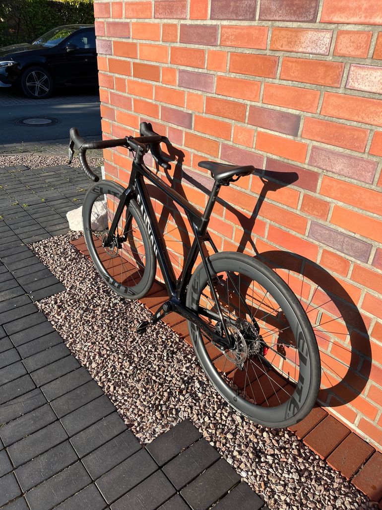 Used Canyon Endurace CF 7 AXS 2026 2026 Road & Gravel — image 2 of 8