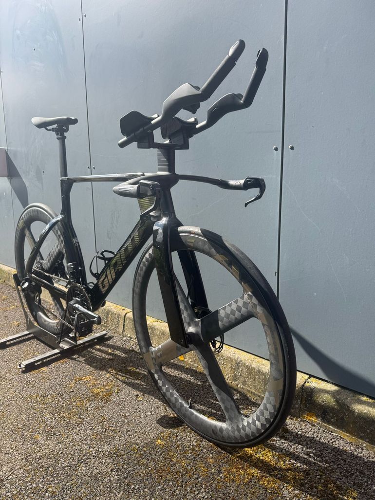 Used Giant Trinity Advanced SL 0 2025 2025 Road & Gravel, Nero — image 2 of 4