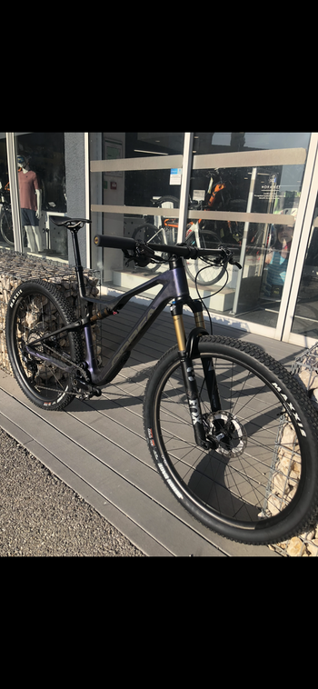 Used Orbea OIZ M-PRO 2024 2024 Mountainbike — image 2 of 6