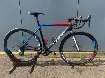 Used CUBE CROSS RACE C:62 SL 2019 2019 Road & Gravel, Black — image 1 of 4
