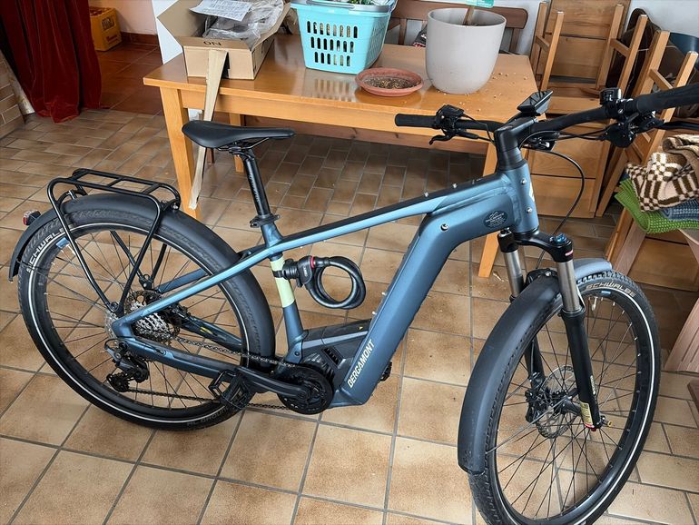 Used Bergamont E-Revox Premium Pro EQ 2023 2023 Mountainbike, Azul — image 1 of 4