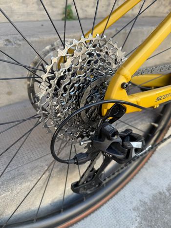 Used Scott Speedster Gravel 30 EQ 2024 2024 Road & Gravel — image 9 of 13