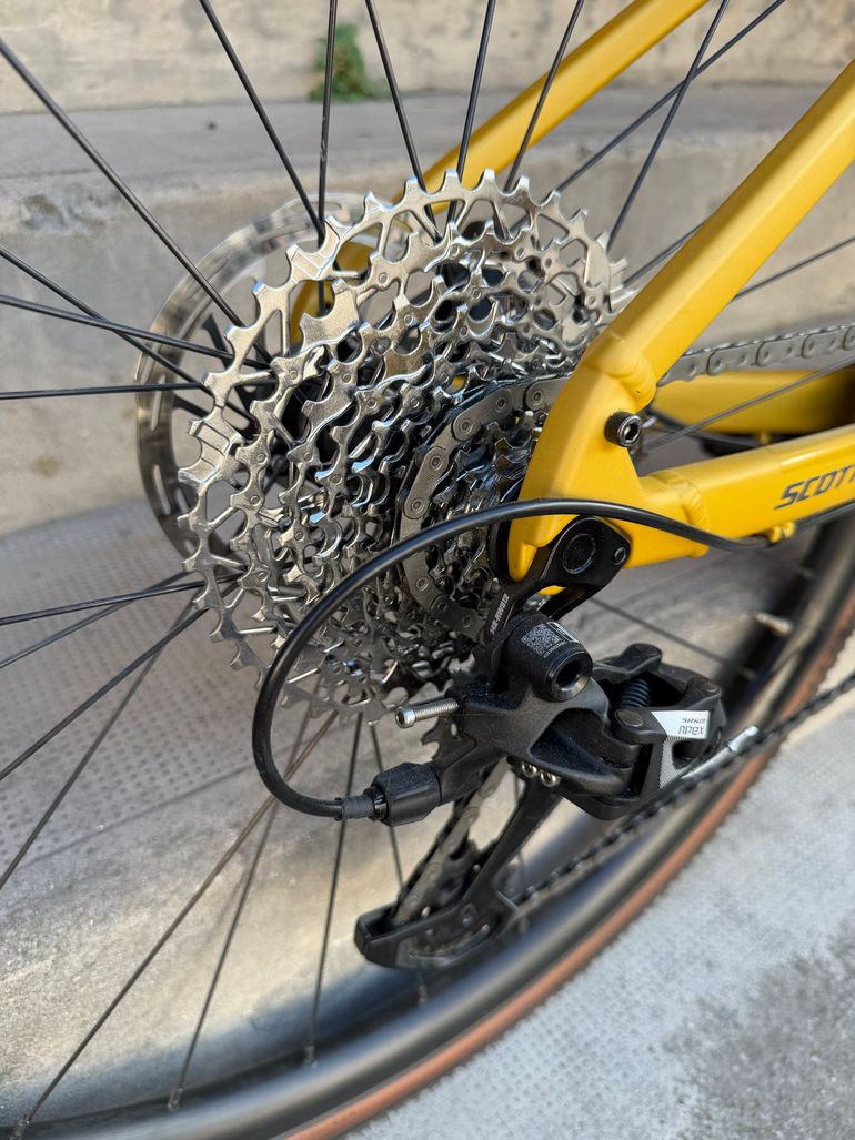 Used Scott Speedster Gravel 30 EQ 2024 2024 Road & Gravel — image 9 of 13