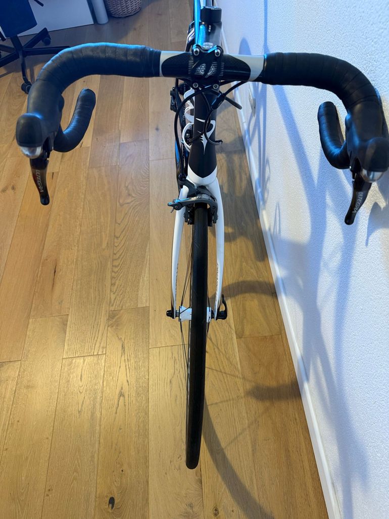 Used Pinarello Gan Shimano Ultegra 2019 Road & Gravel, Schwarz — image 2 of 4