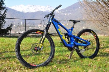 Used GT Fury Shimano ZEE 2022 Mountainbike, Blue — image 3 of 5