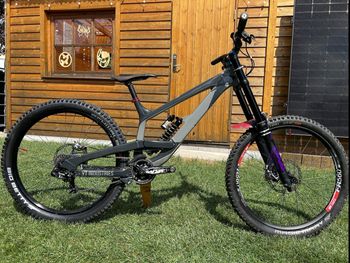 Used YT Industries Tues Base AL 27 2021 2021 Mountainbike, Light Gray, 27.5 — image 2 of 11
