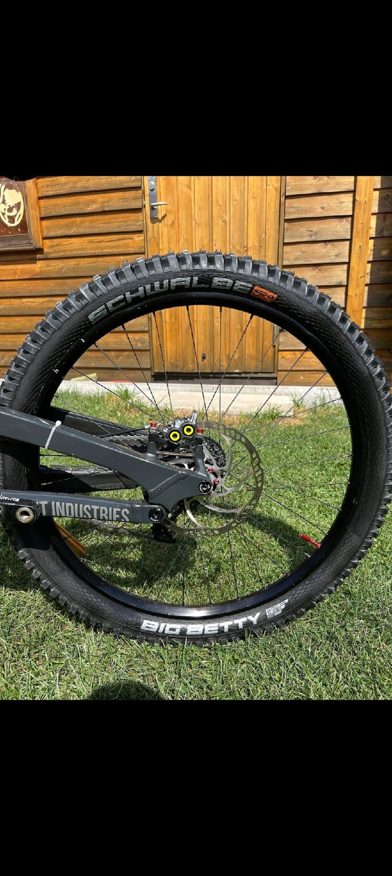 Used YT Industries Tues Base AL 27 2021 2021 Mountainbike, Light Gray, 27.5 — image 6 of 11