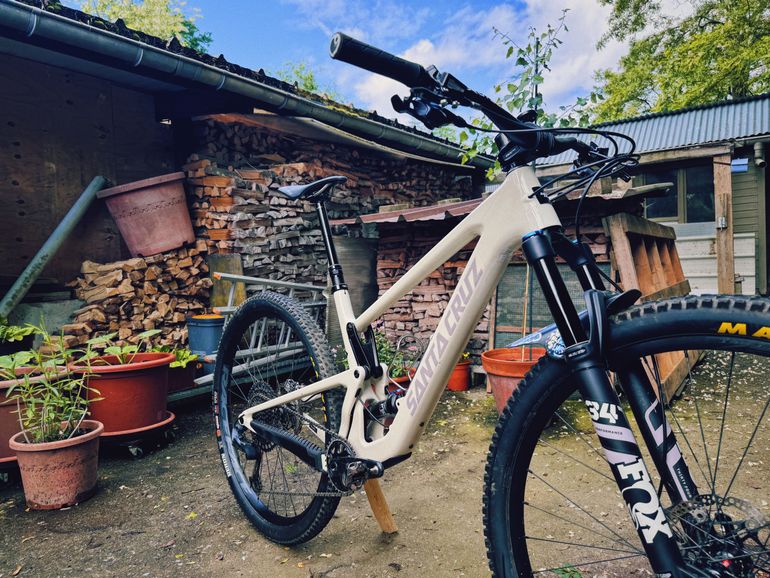 Used Santa Cruz Tallboy S / Carbon C / 29 2021 2021 Mountainbike, White, 29 — image 2 of 8