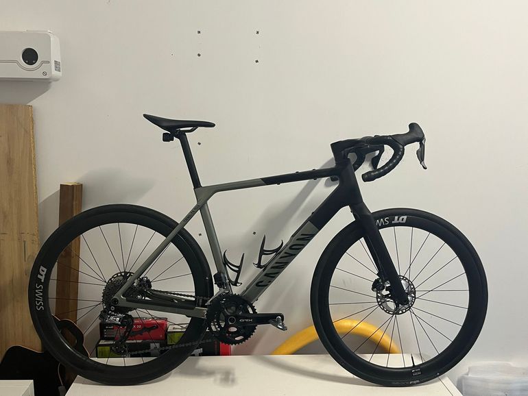 Used Canyon Grail CF SLX 8 Di2 2024 2024 Road & Gravel — image 1 of 4