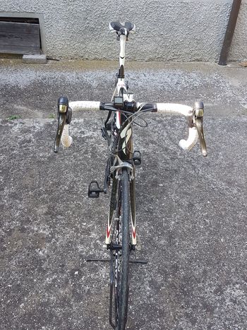 Used Specialized Men's Tarmac Comp 2018 2018 Road & Gravel, White — image 4 of 5