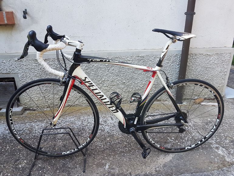 Used Specialized Men's Tarmac Comp 2018 2018 Road & Gravel, White — image 1 of 5