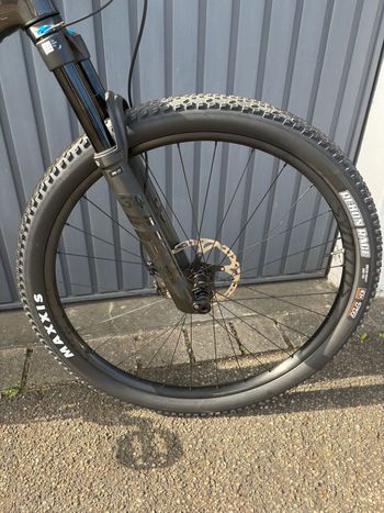 Used Scott Spark RC Team 2026 2026 Mountainbike, Nero — image 4 of 7