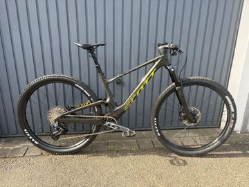 Tweedehands Scott Spark RC Team 2026 2026 Mountainbike — afbeelding 1 van 7