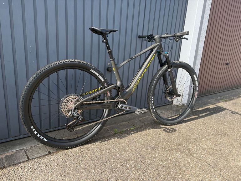 Used Scott Spark RC Team 2026 2026 Mountainbike, Nero — image 2 of 7