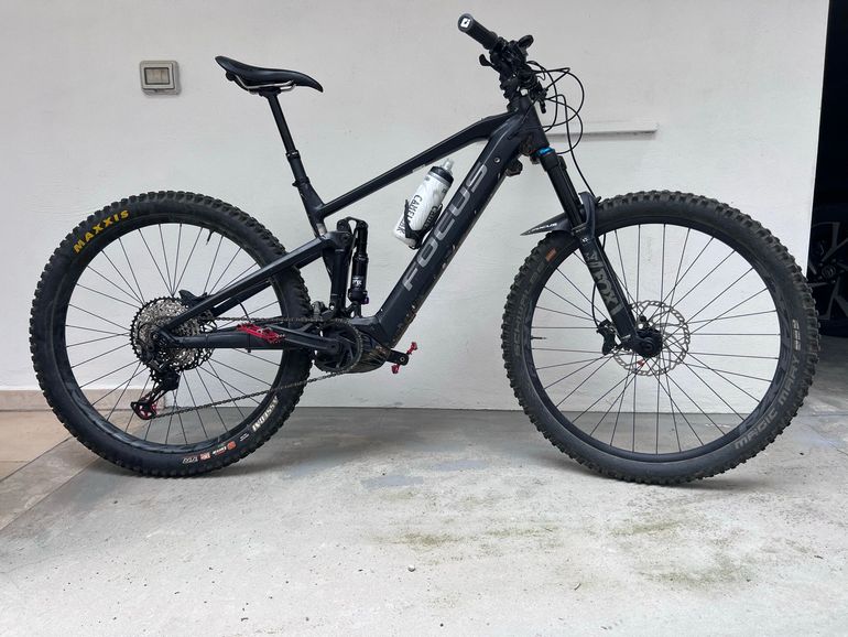 Used Focus JAM2 6.8 NINE 2021 2021 Mountainbike, Negro — image 1 of 9
