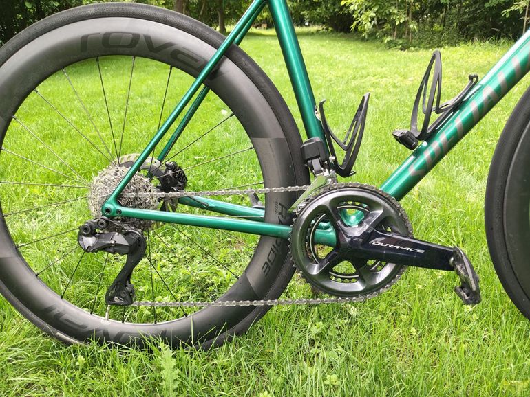 Used Specialized Aethos Comp - Shimano 105 Di2 2024 2024 Road & Gravel, Green — image 3 of 6