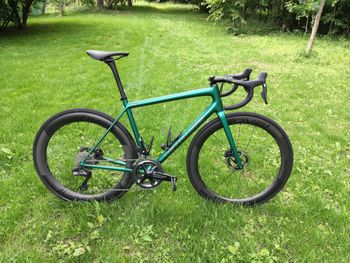 Used Specialized Aethos Comp - Shimano 105 Di2 2024 2024 Road & Gravel, Green — image 2 of 6