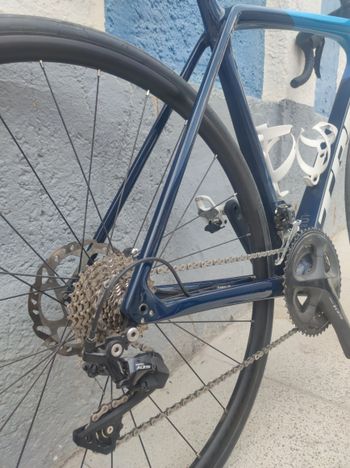 Used Trek Émonda SL 5 Disc 2022 2022 Road & Gravel — image 3 of 6