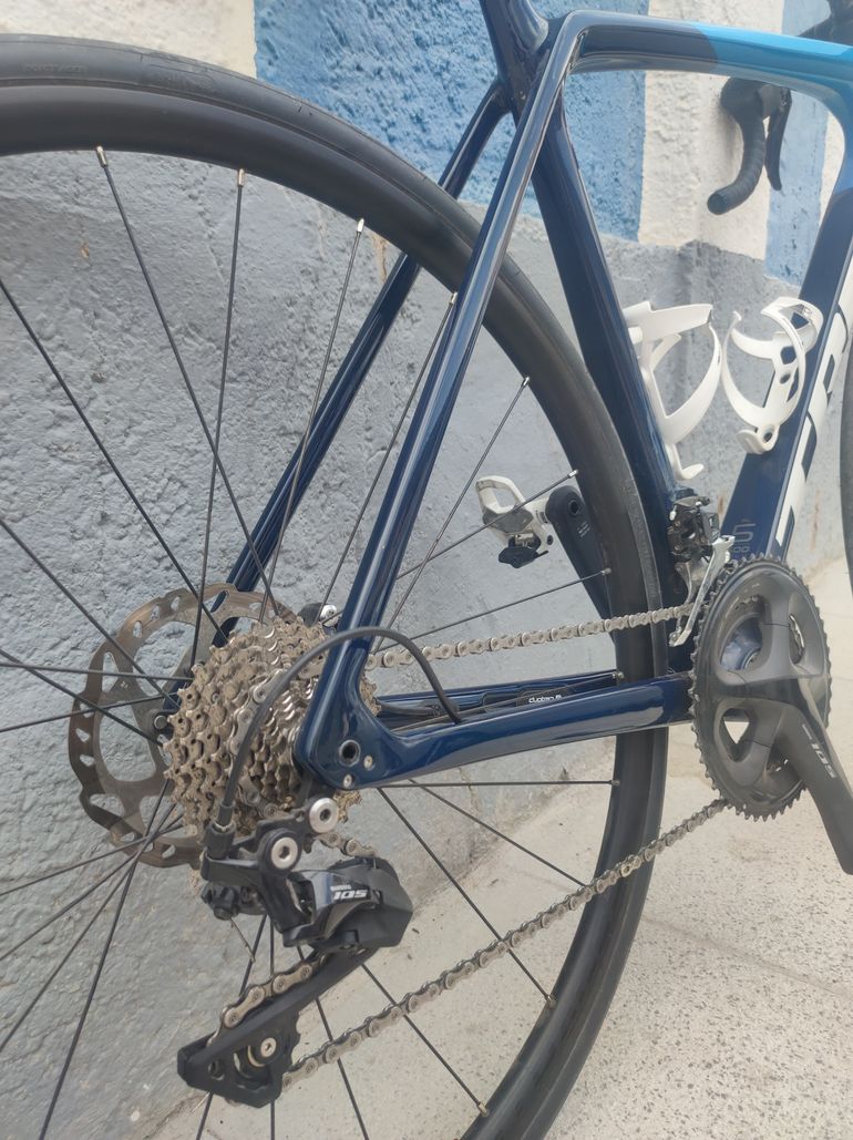 Used Trek Émonda SL 5 Disc 2022 2022 Road & Gravel — image 3 of 6
