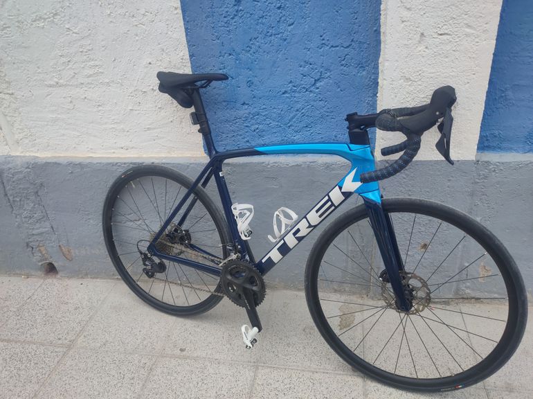 Used Trek Émonda SL 5 Disc 2022 2022 Road & Gravel — image 2 of 6