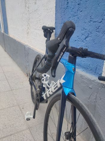 Used Trek Émonda SL 5 Disc 2022 2022 Road & Gravel — image 5 of 6