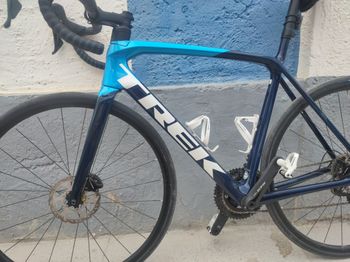 Used Trek Émonda SL 5 Disc 2022 2022 Road & Gravel — image 4 of 6