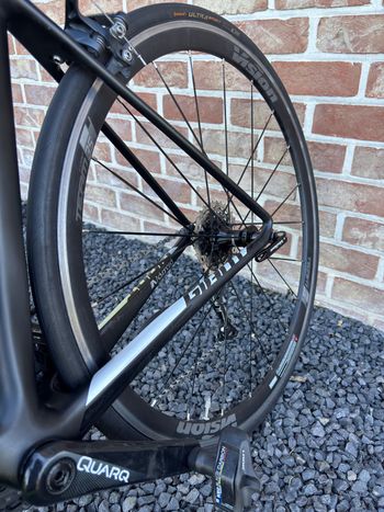 Used Giant TCR Advanced Pro 1 2019 2019 Road & Gravel — image 18 of 19