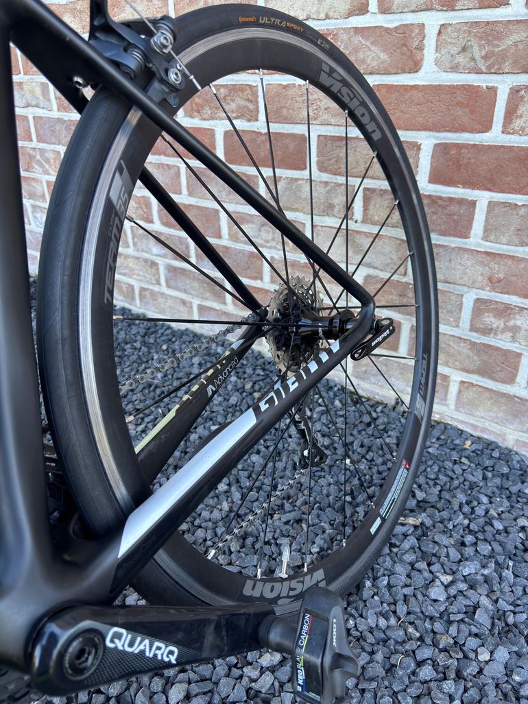 Used Giant TCR Advanced Pro 1 2019 2019 Road & Gravel — image 18 of 19