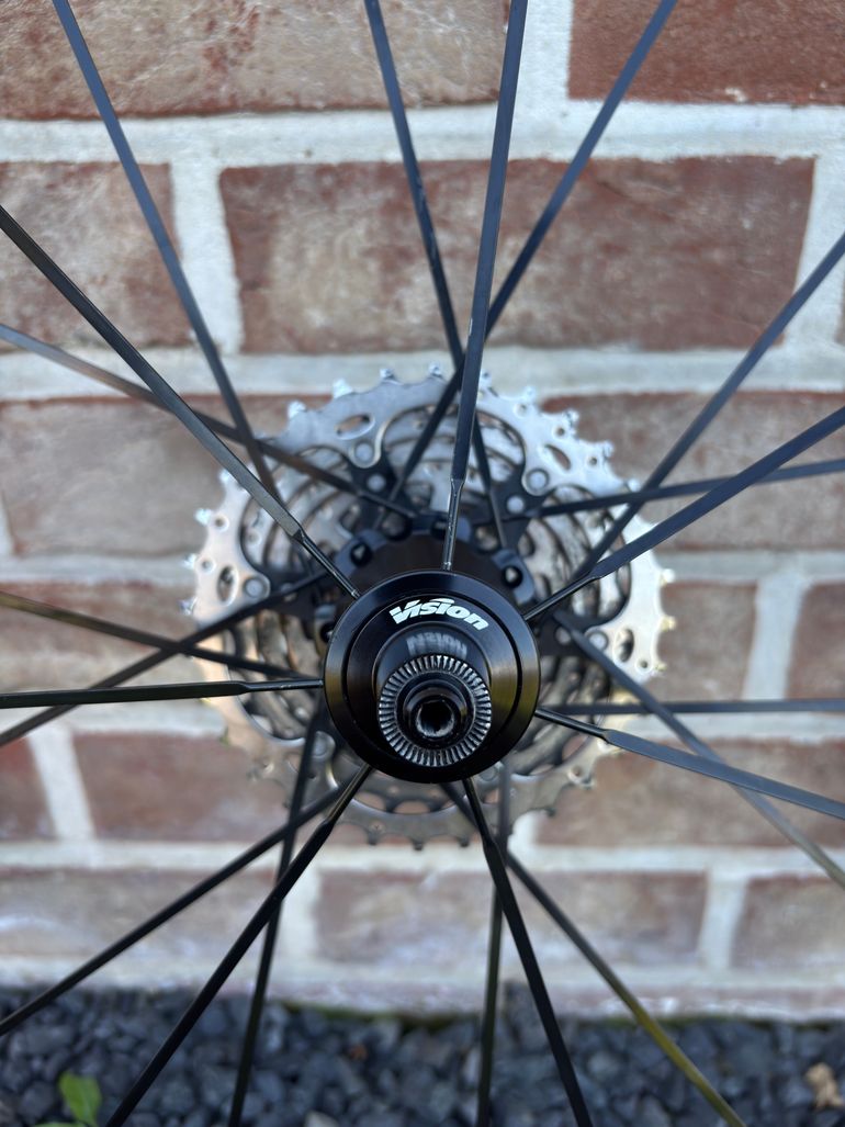 Used Giant TCR Advanced Pro 1 2019 2019 Road & Gravel — image 2 of 19