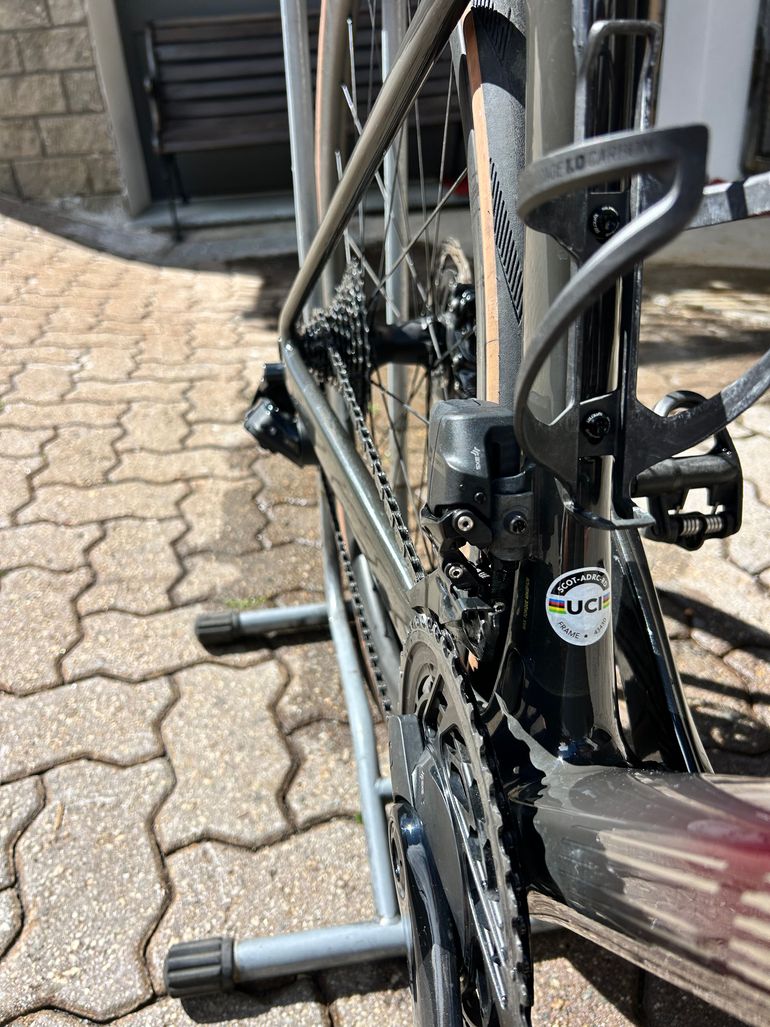 Used Scott Addict RC 10 2024 2024 Road & Gravel — image 7 of 11