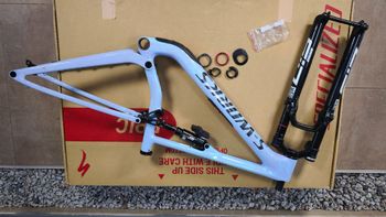 Used Specialized Epic Frameset 2025 Mountainbike, Blue — image 5 of 6