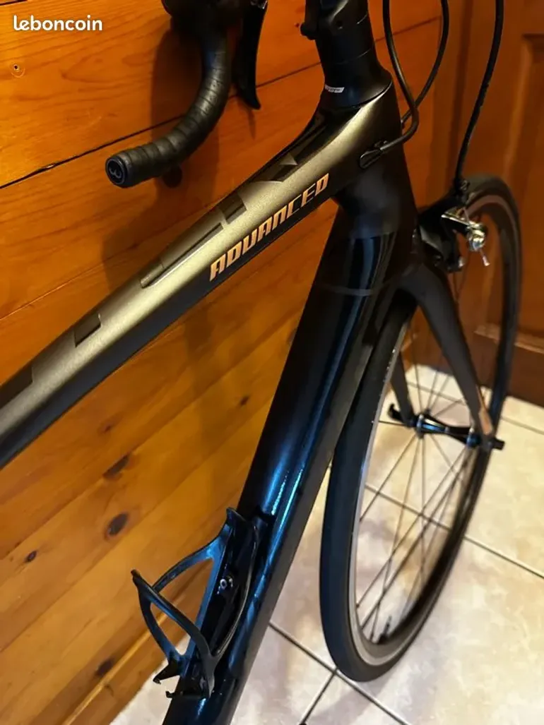 Used Giant Giant Advanced Tcr 2017 Road & Gravel, Schwarz — image 1 of 6