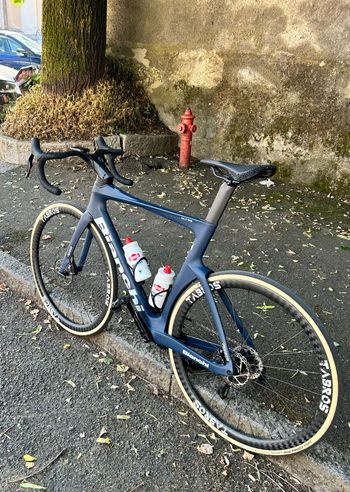 Used Bianchi Oltre Comp Ultegra Di2 2025 2025 Road & Gravel, Blau — image 5 of 19