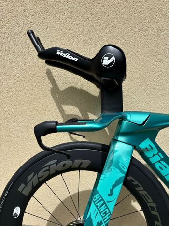Used Bianchi Aquila RC Dura Ace Di2 4IIII Pwm 2025 2025 Road & Gravel, Schwarz — image 12 of 16