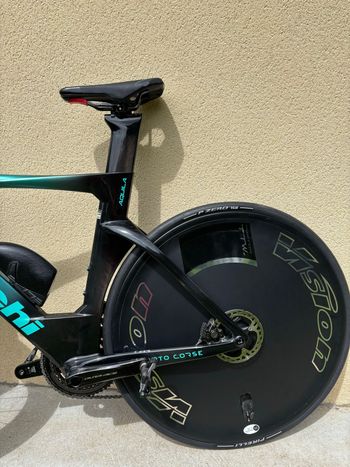 Used Bianchi Aquila RC Dura Ace Di2 4IIII Pwm 2025 2025 Road & Gravel, Schwarz — image 10 of 16
