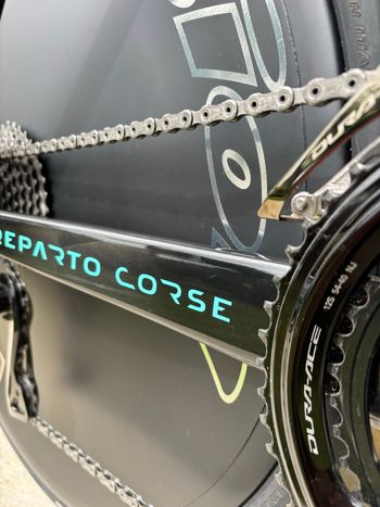 Used Bianchi Aquila RC Dura Ace Di2 4IIII Pwm 2025 2025 Road & Gravel, Schwarz — image 5 of 16