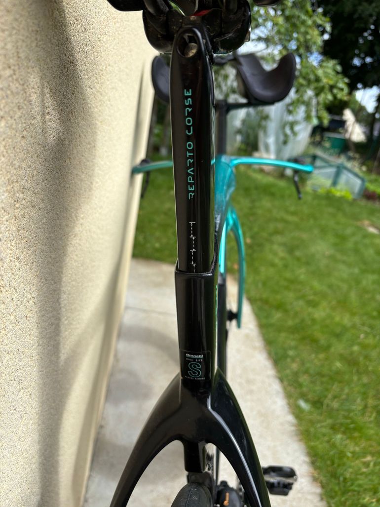 Used Bianchi Aquila RC Dura Ace Di2 4IIII Pwm 2025 2025 Road & Gravel, Schwarz — image 15 of 16