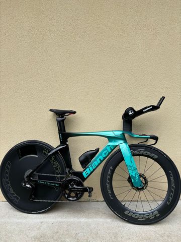 Gebrauchtes Bianchi Aquila RC Dura Ace Di2 4IIII Pwm 2025 2025 Road & Gravel
