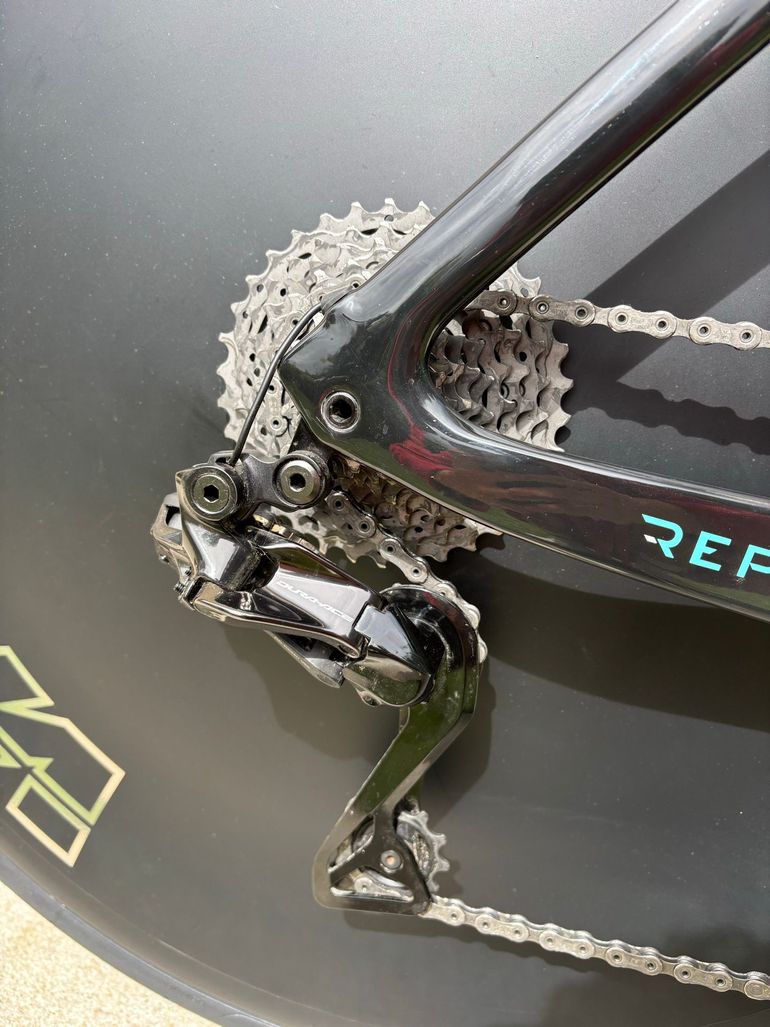 Used Bianchi Aquila RC Dura Ace Di2 4IIII Pwm 2025 2025 Road & Gravel, Schwarz — image 4 of 16