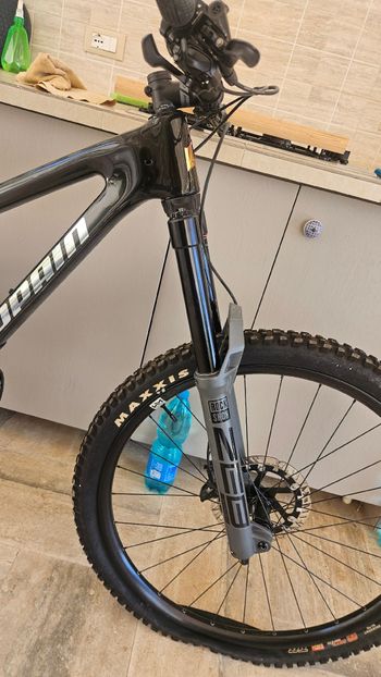 Used Propain Spindrift CF 29 Performance 2023 2023 Mountainbike, Black — image 12 of 12
