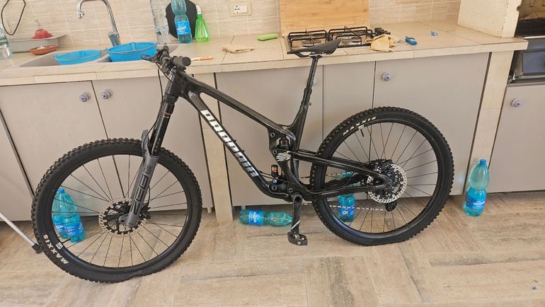 Used Propain Spindrift CF 29 Performance 2023 2023 Mountainbike, Black — image 2 of 12