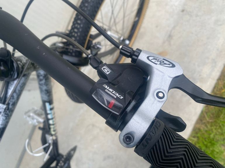 Used Giant Giant Custom Shimano Deore 1990 Mountainbike, Black — image 4 of 8