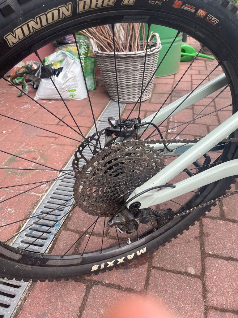 Used Focus JAM 6.9 2022 2022 Mountainbike, Light Gray, 29 — image 3 of 5