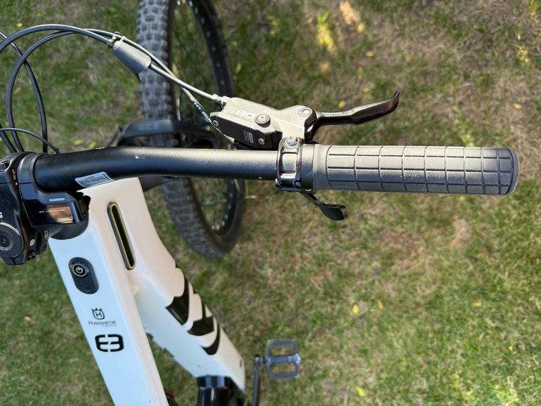 Used Husqvarna Mountain Cross MC4 2023 2023 Mountainbike, White, 27.5 — image 8 of 9
